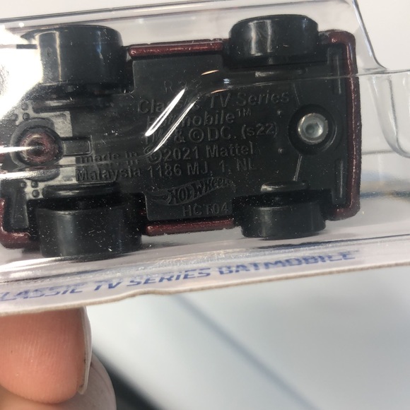 Toon Bat Mobile Red - Picture 6 of 6